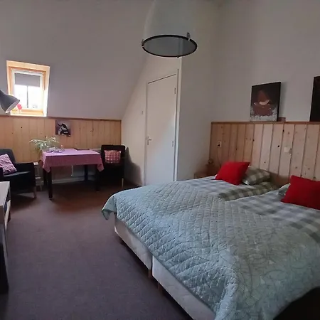 Bed & Breakfast Hoeve Op Vollenhof Wezep