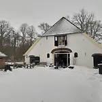Hoeve Op Vollenhof 3*